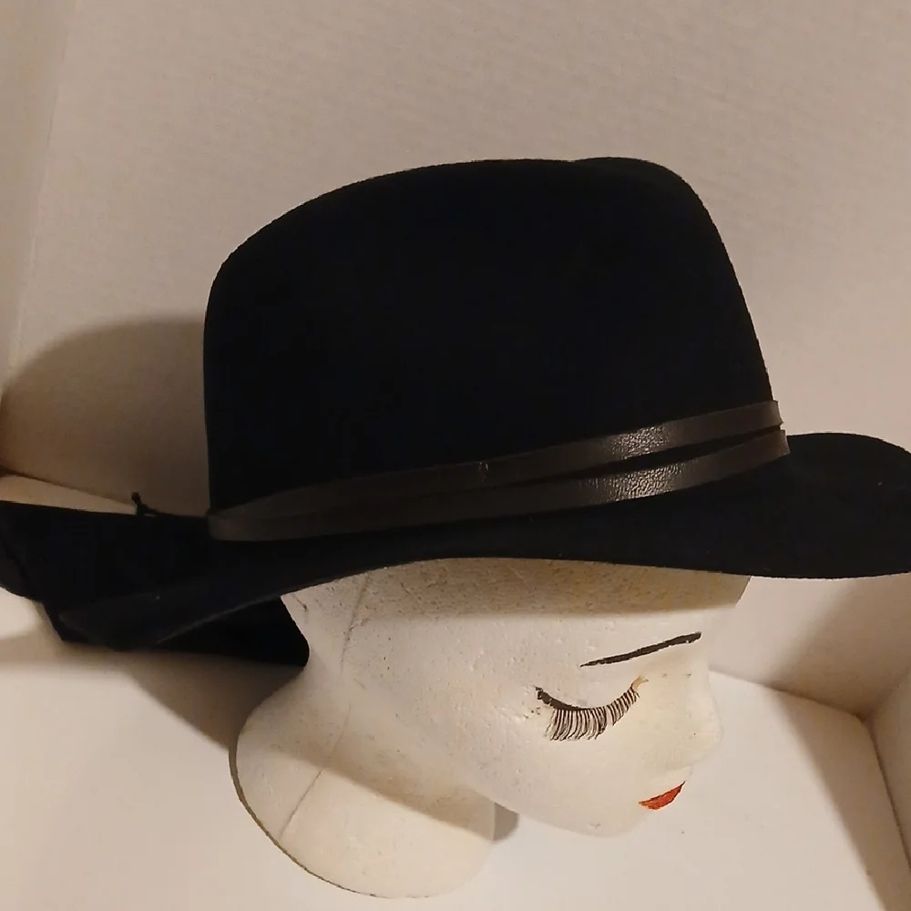 Bailey's Of HOLLYWOOD Poet Vagabond Travel Black Wool Fedora Hat